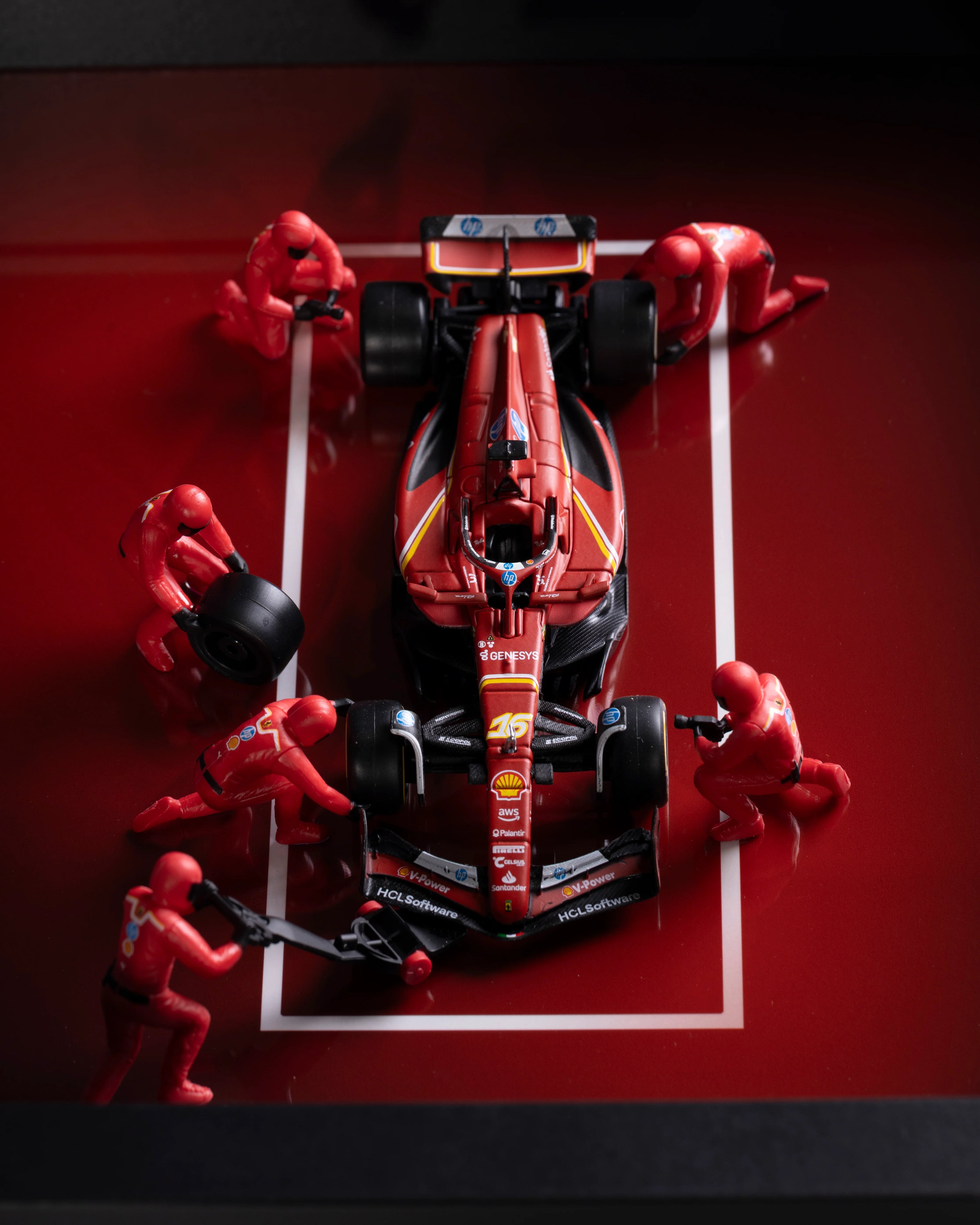 F1 Ferrari SF24 Charles Leclerc Pit-Stop - 1:43