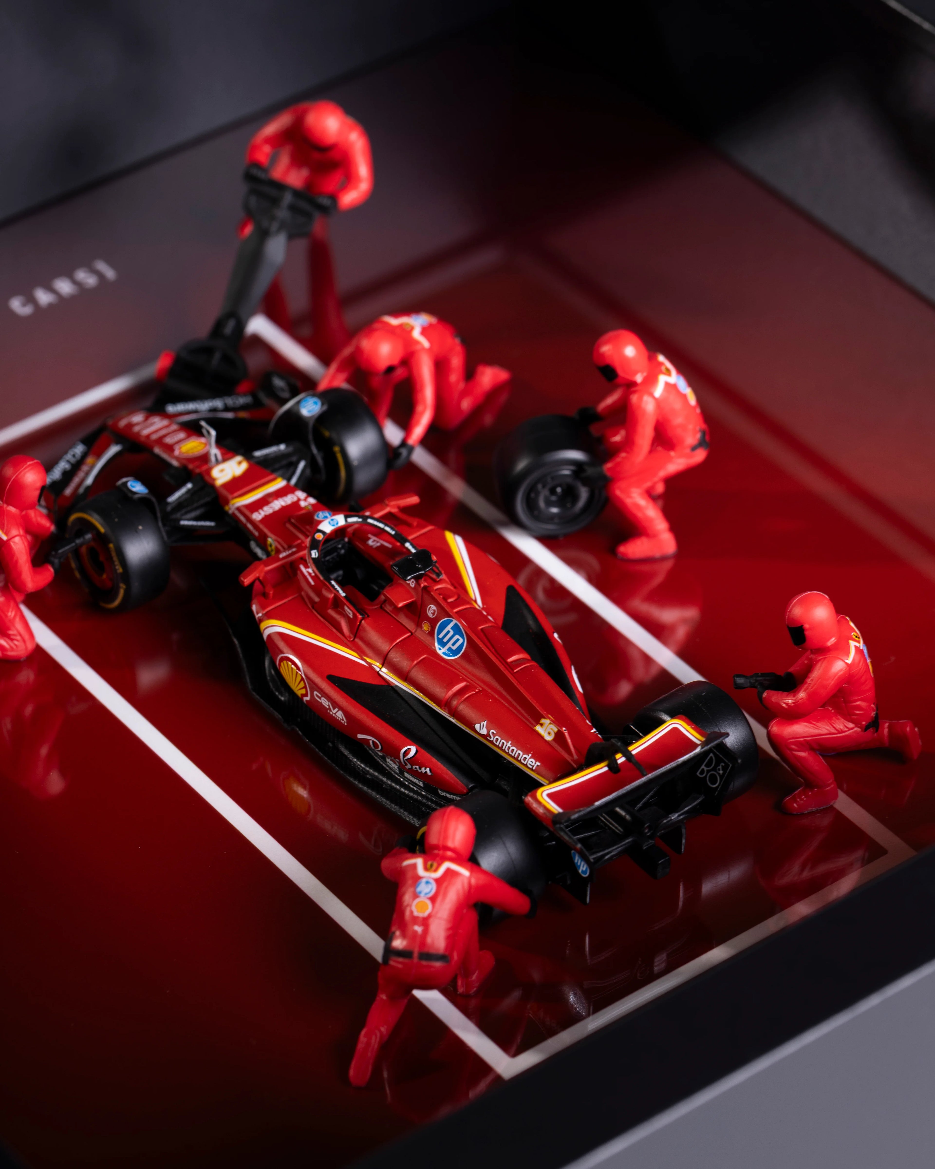 F1 Ferrari SF24 Charles Leclerc Pit-Stop - 1:43