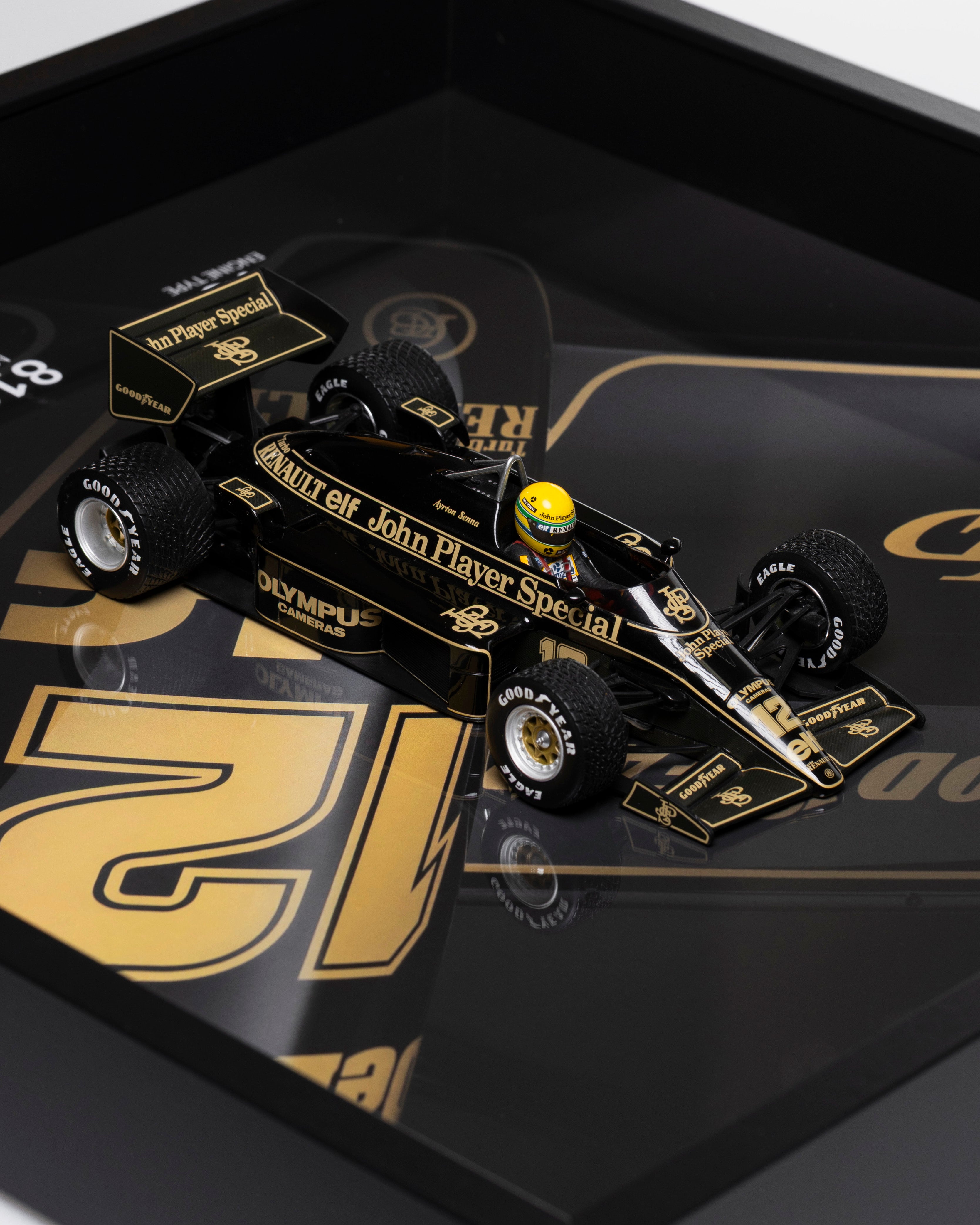F1 Lotus 98T Ayrton Senna - 1:18