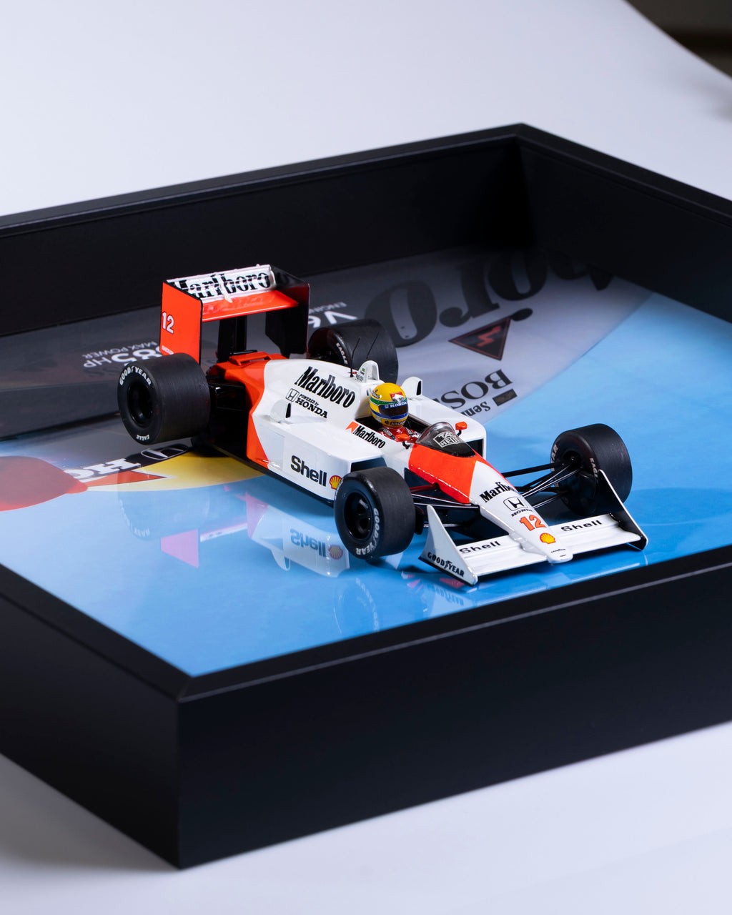 F1 Ayrton Senna McLaren Mp4/4 - 1:18