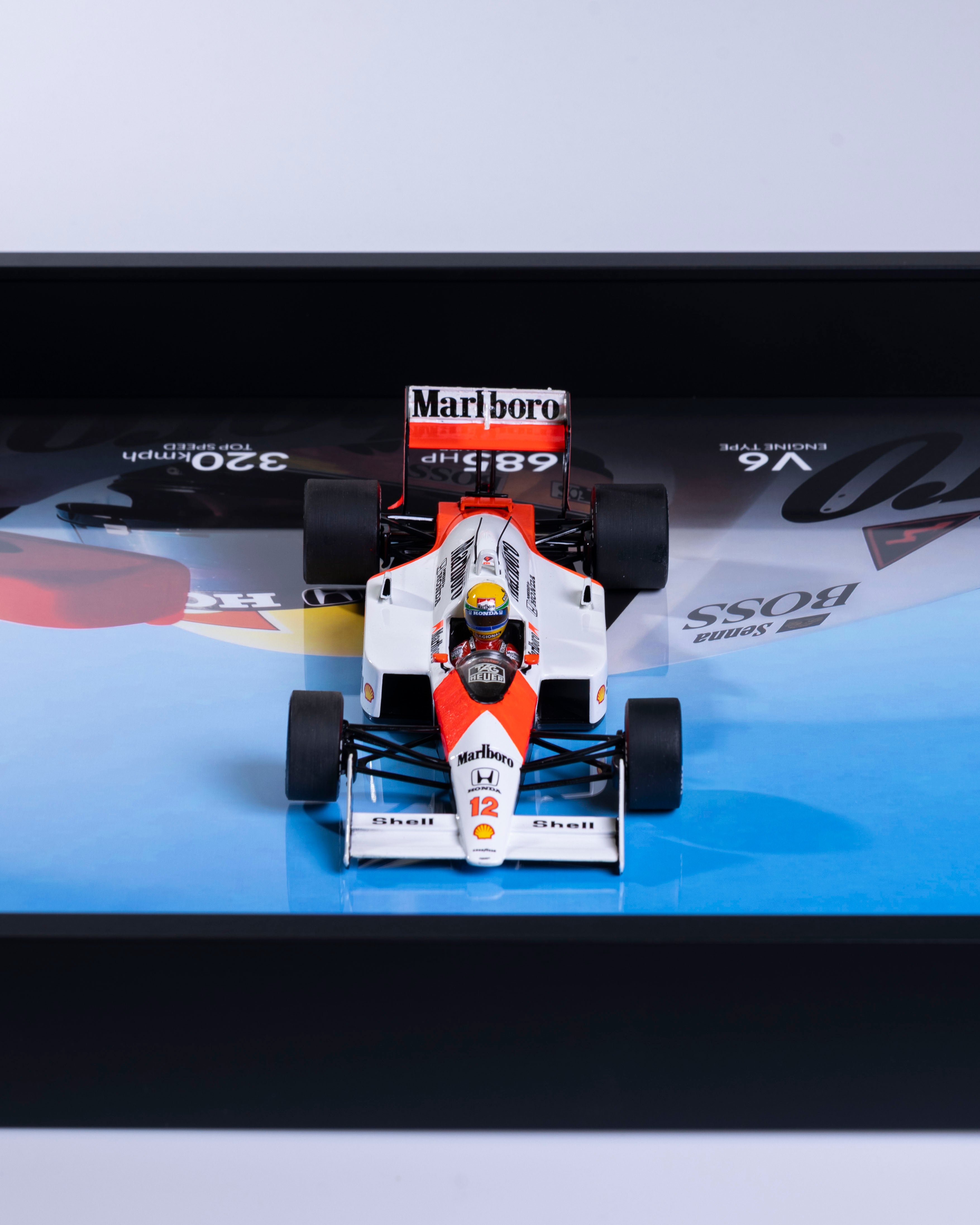 F1 Ayrton Senna McLaren Mp4/4 - 1:18