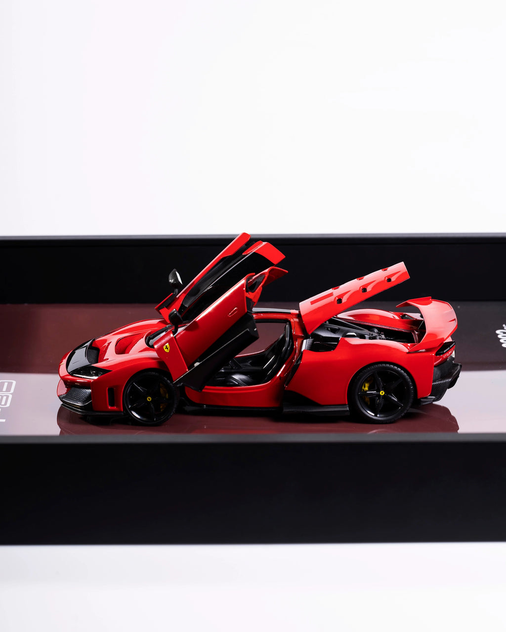 Ferrari F80 - 1:18