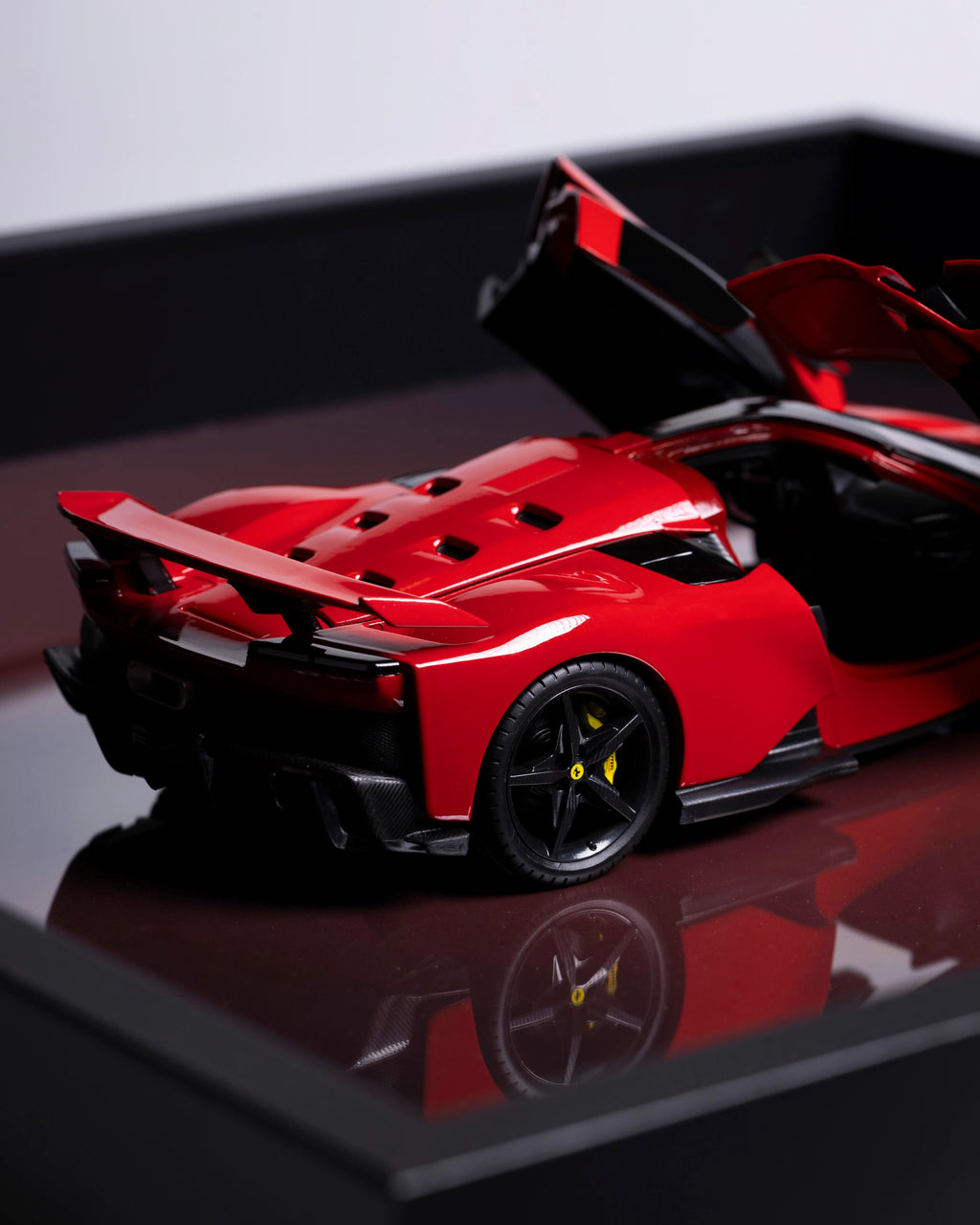 Ferrari F80 - 1:18