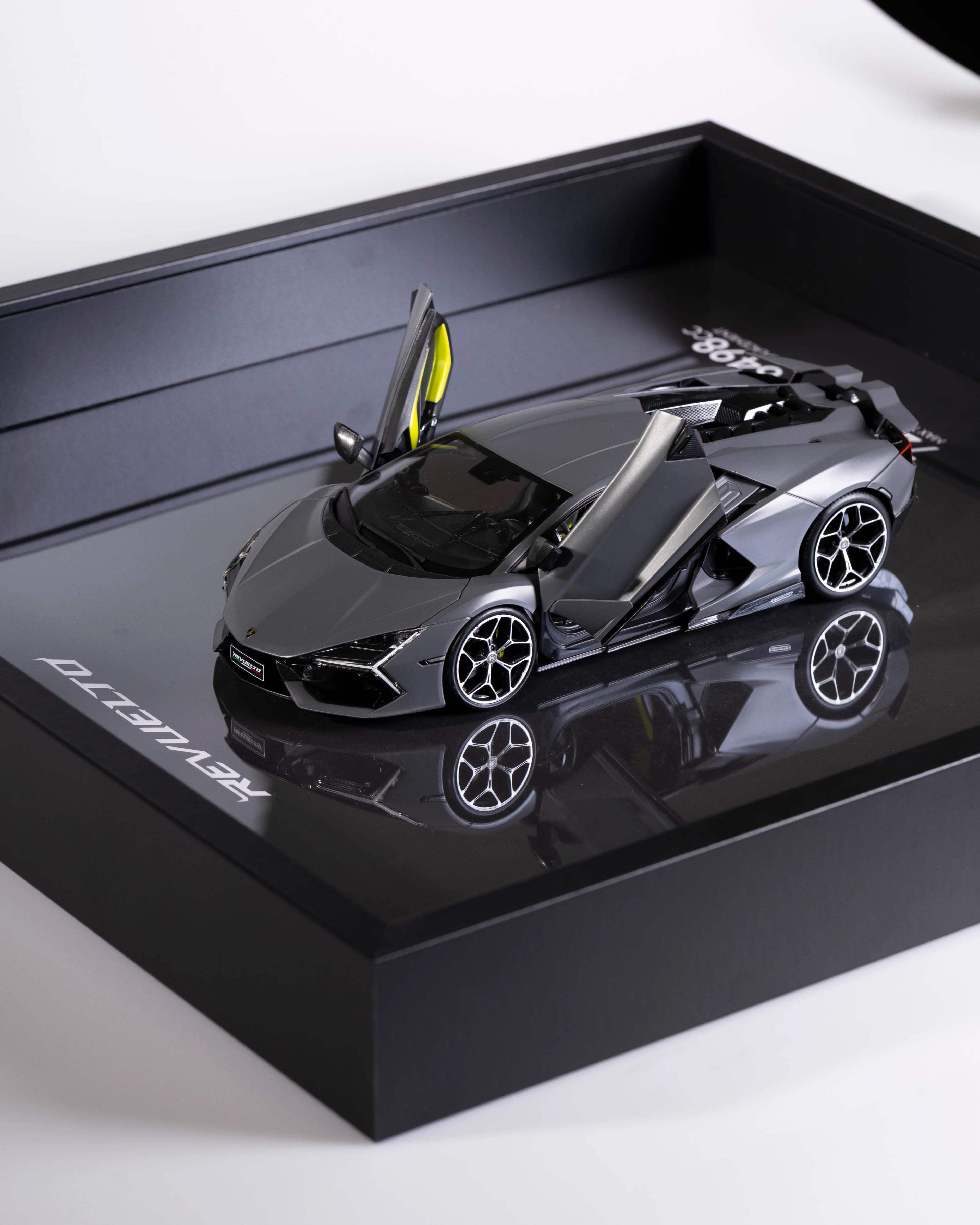 Lamborghini Revuelto - 1:18
