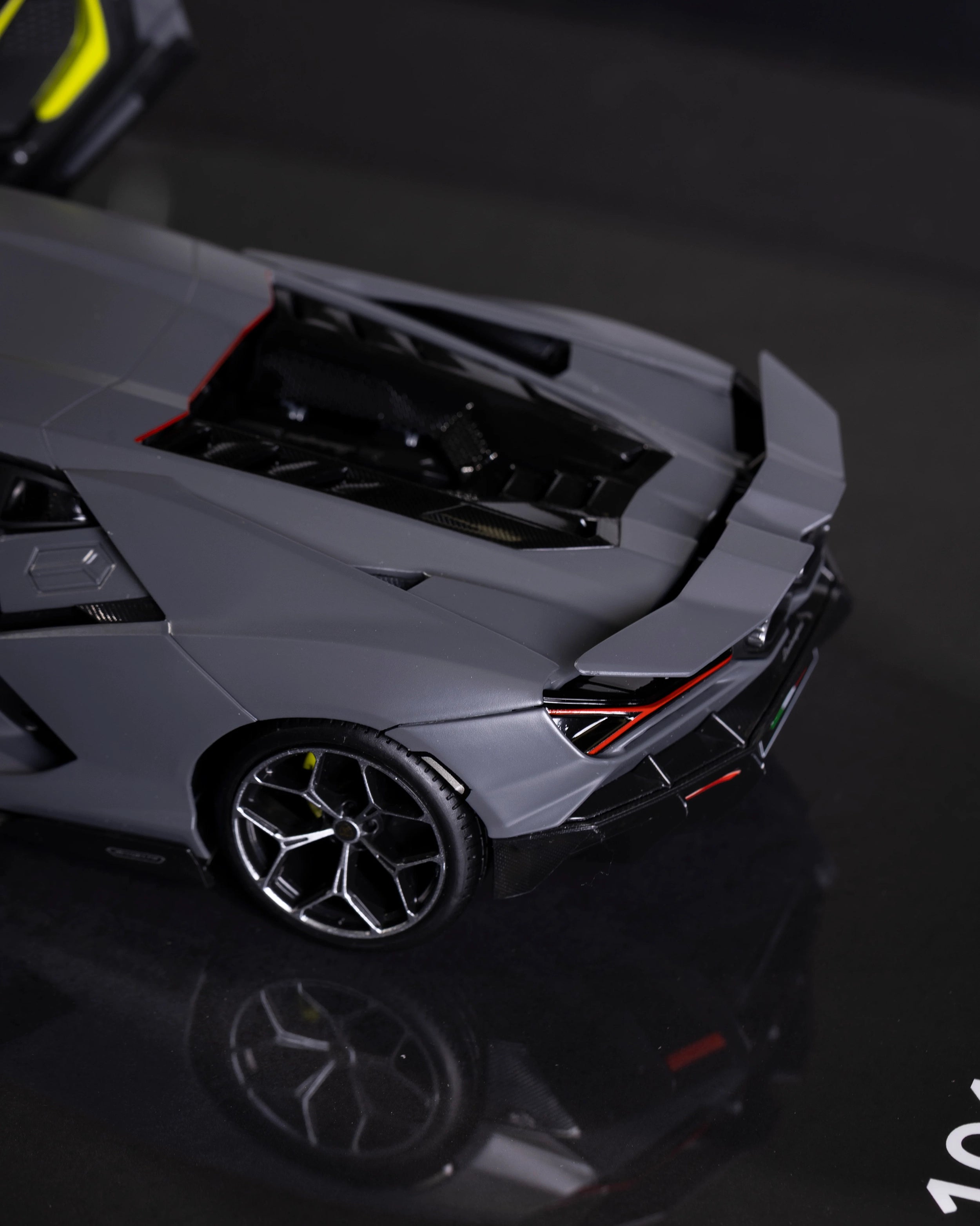 Lamborghini Revuelto - 1:18