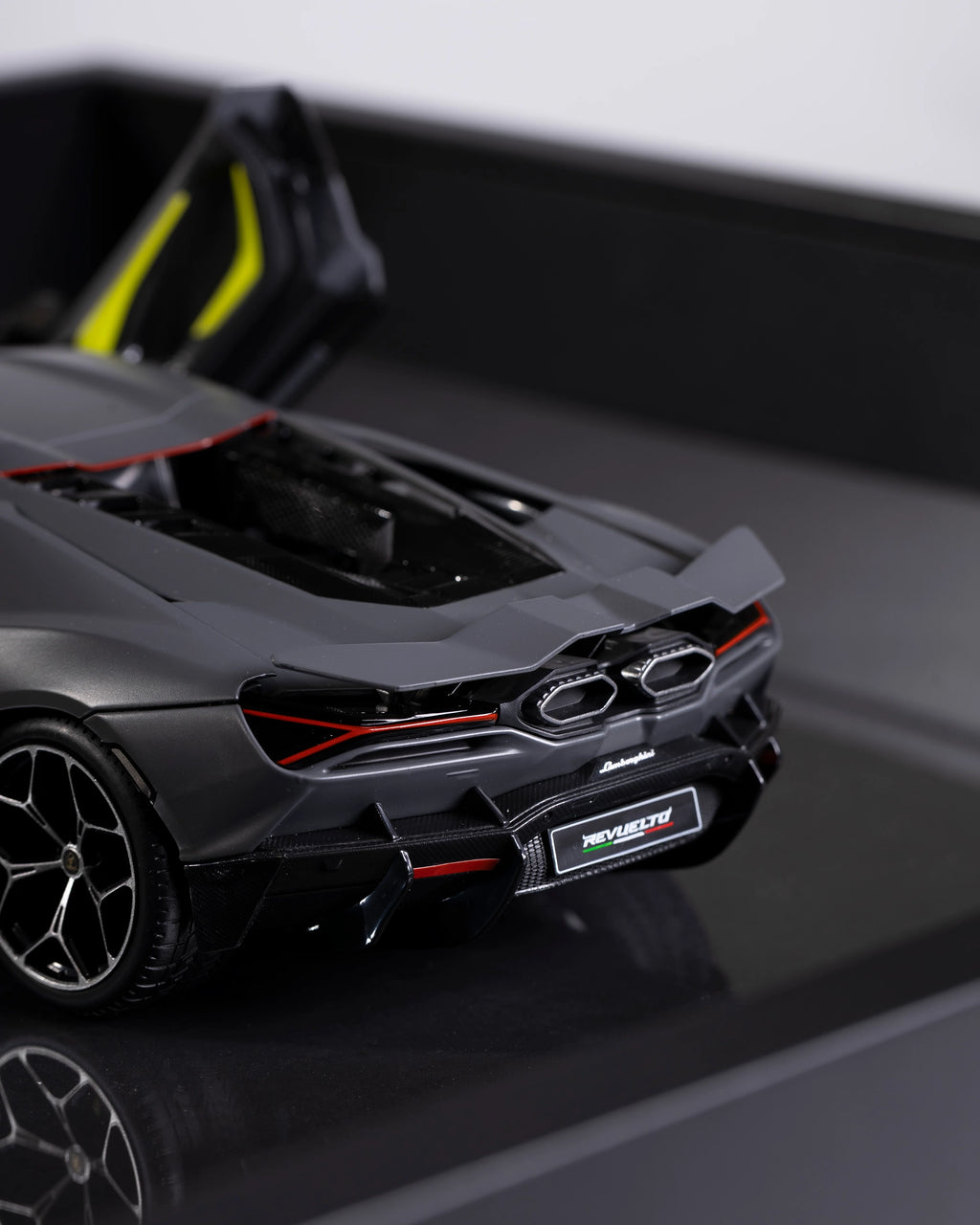 Lamborghini Revuelto - 1:18