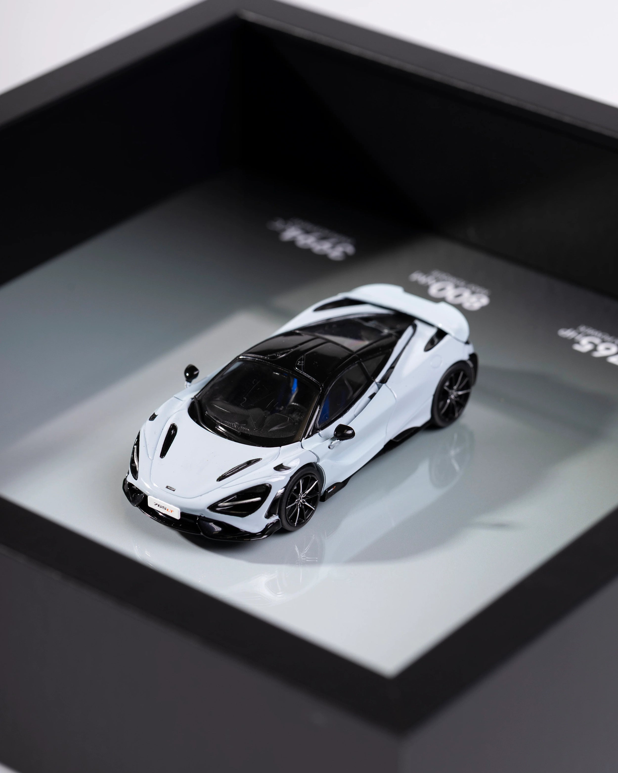 McLaren 765LT - 1:43