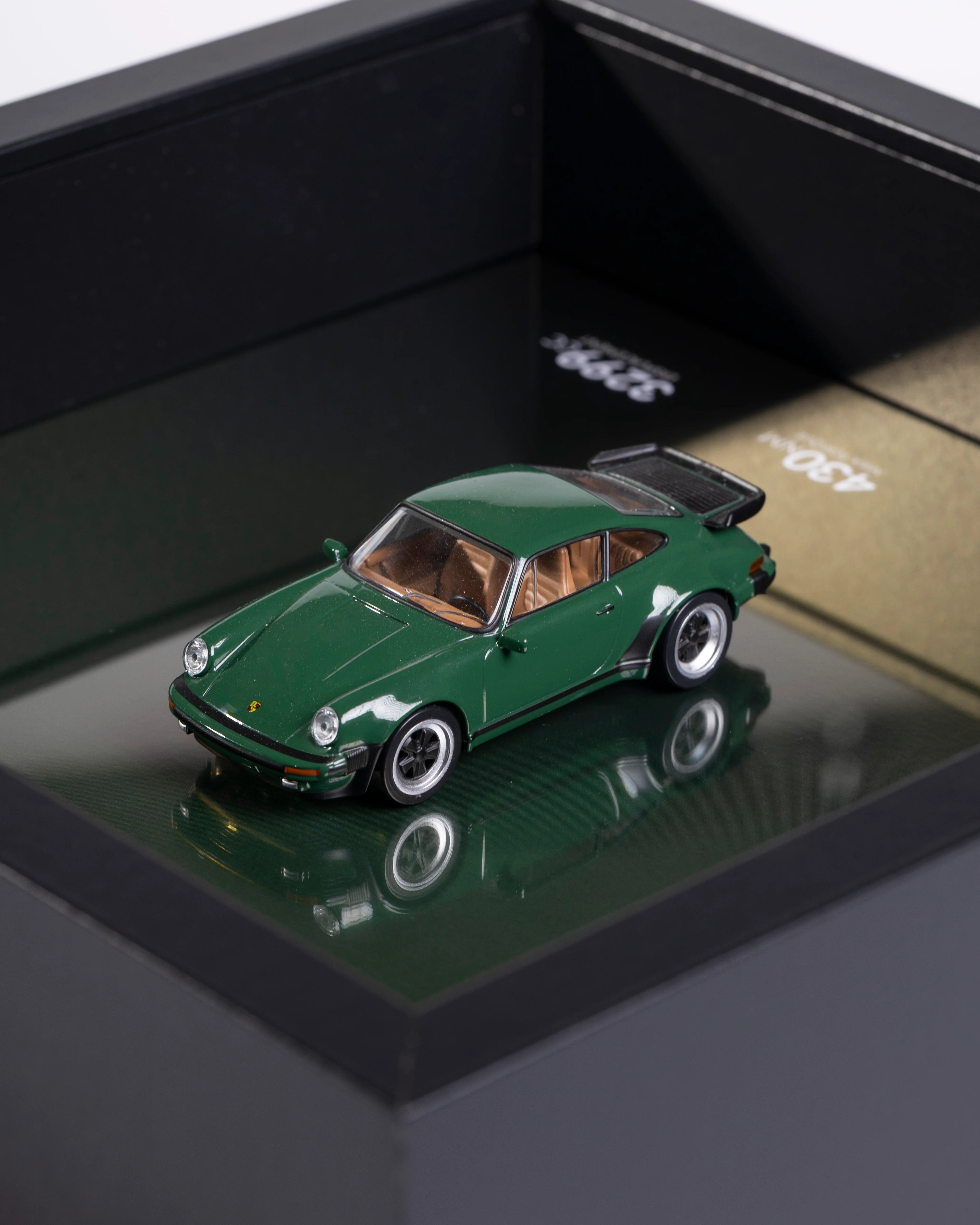 Porsche 911 Carrera RS 2.7 - 1:43