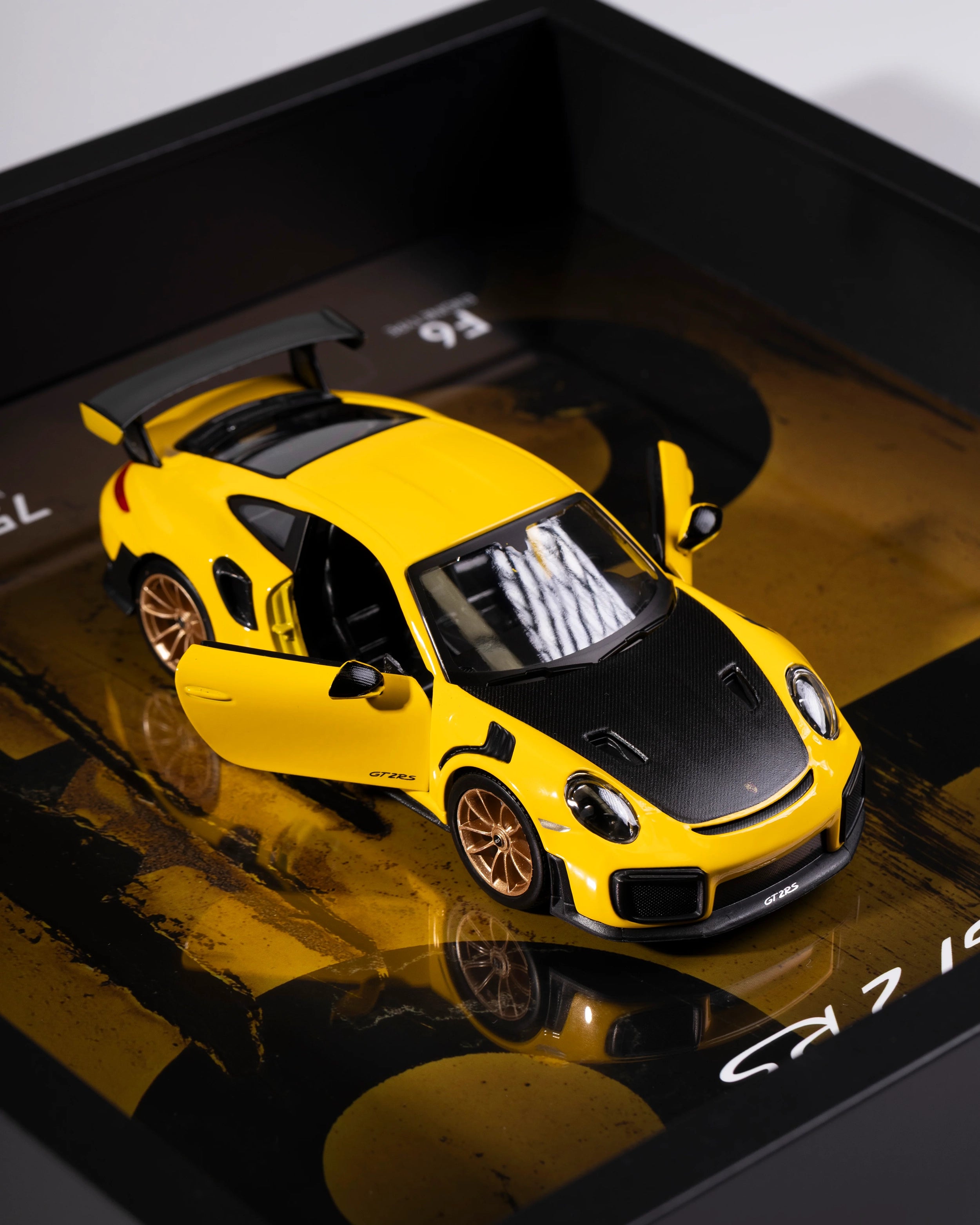 Porsche GT2 RS - 1:24