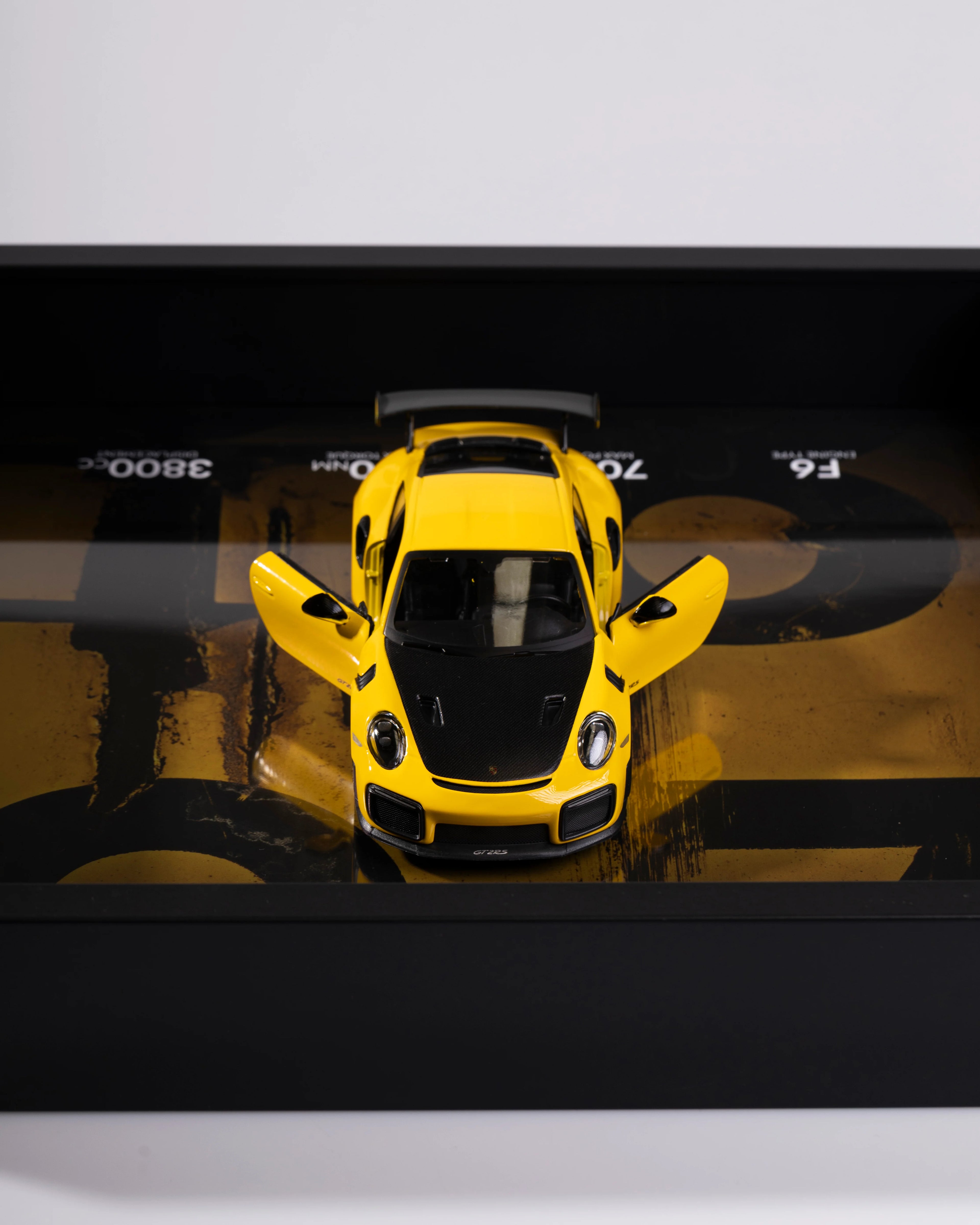 Porsche GT2 RS - 1:24