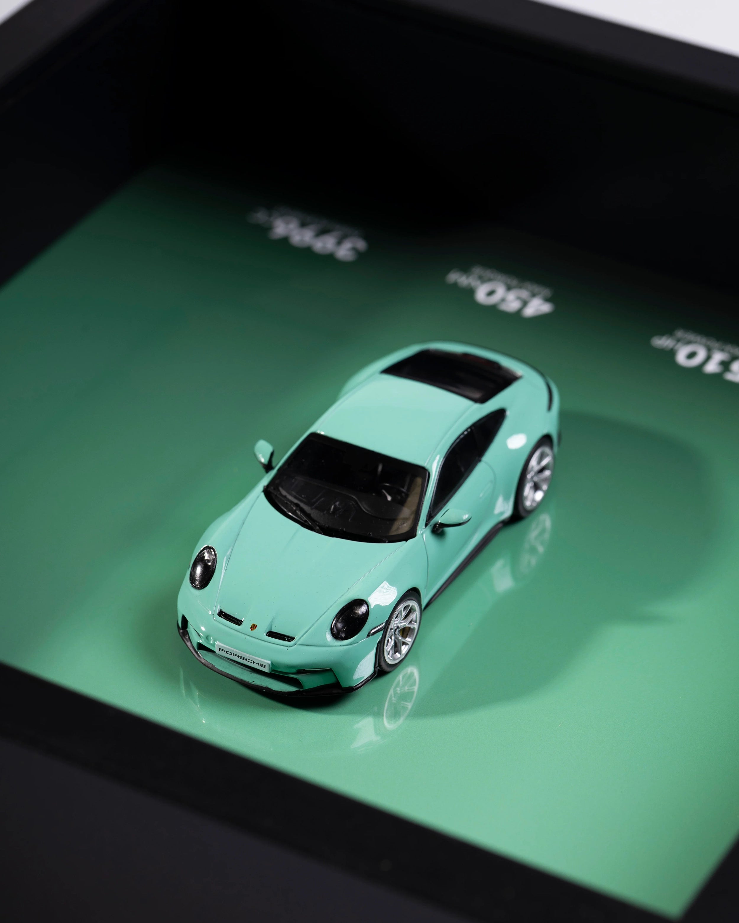 Porsche 992 GT3 Touring - 1:43